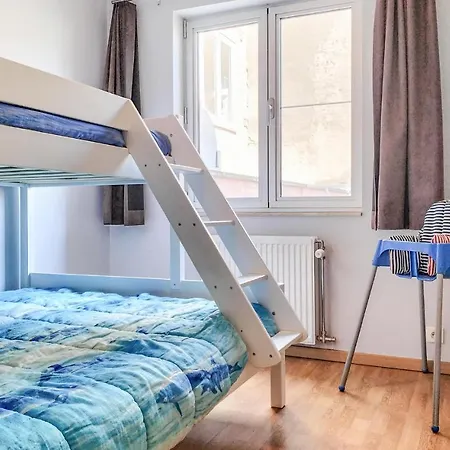 Lägenhet Stunning In With Wifi And 2 Bedrooms